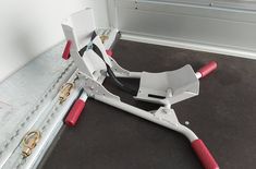 ACEBIKES Bike Rack Wippe Steadystand Scooter flexibler Rollerständer grau für Rad 10-13"
