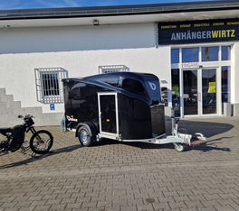 Debon Cargo 1300 300x152x168cm black Seitentür aerodynamik Pullman 100km/H 1300kg August Aktion