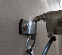 Halter an Seitenwand für Boxenstange Zapfenendstück nicht verstellbar