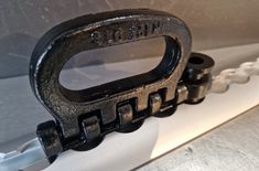 Fitting schwarz vierfach Druckknopf klappbar Aufnahme Gurte bis 50mm für Airline Schiene