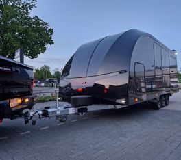 BJT Race Transporter 7 397-5521-35-3-10-B 550x210x189cm black Alufelgen Tridem 3500kg Aktion