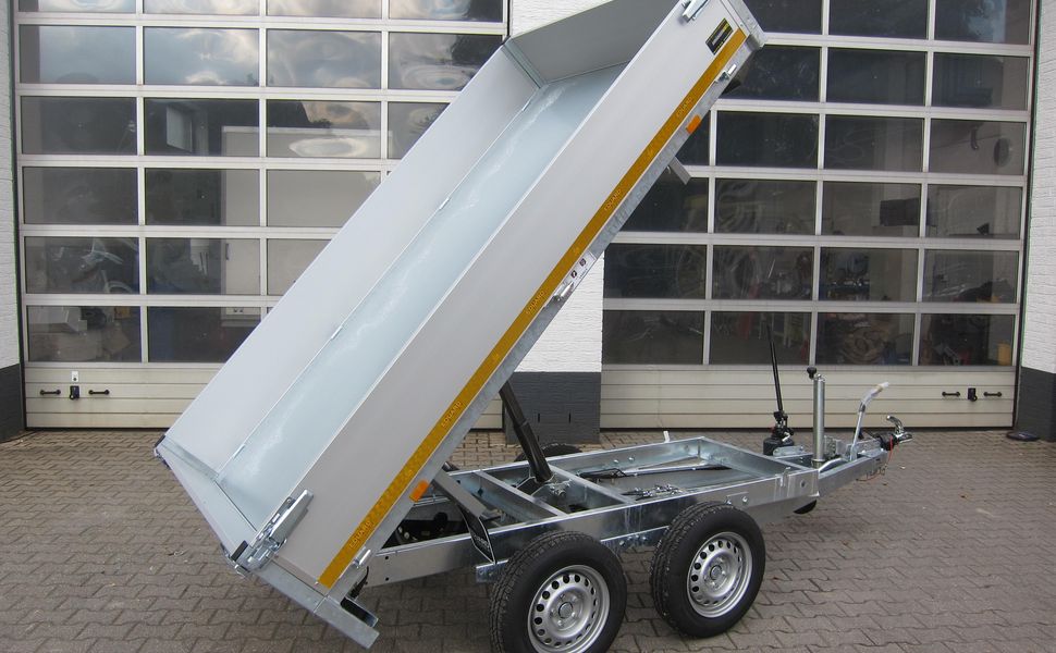 trailershop.de EDUARD Kipper 260x150x30cm S Lfh 72 cm 2000kg Ansicht 2.JPG