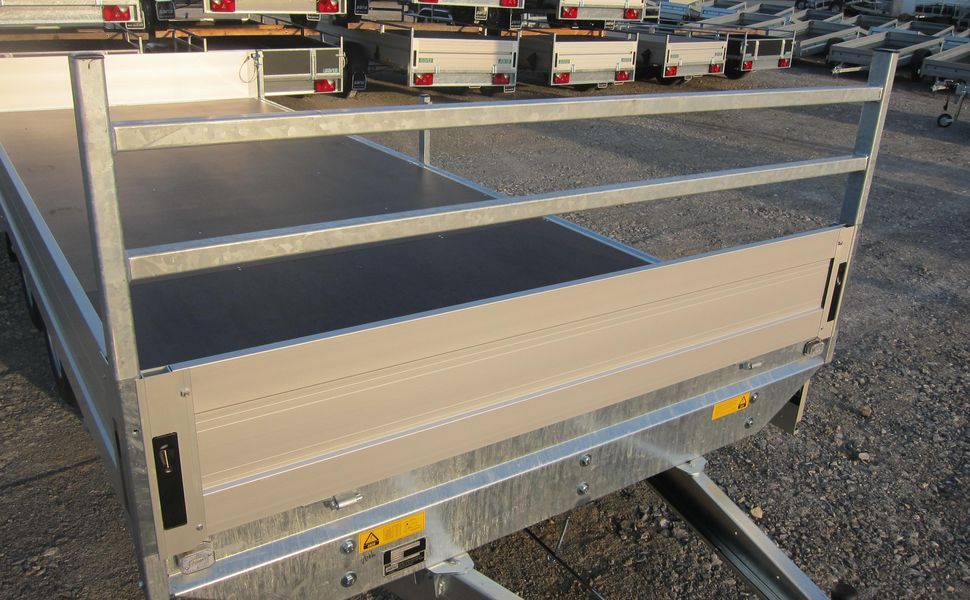 trailershop.de Saris Zubehoer Gitter H Gestell für Saris PL PXL 204cm.JPG