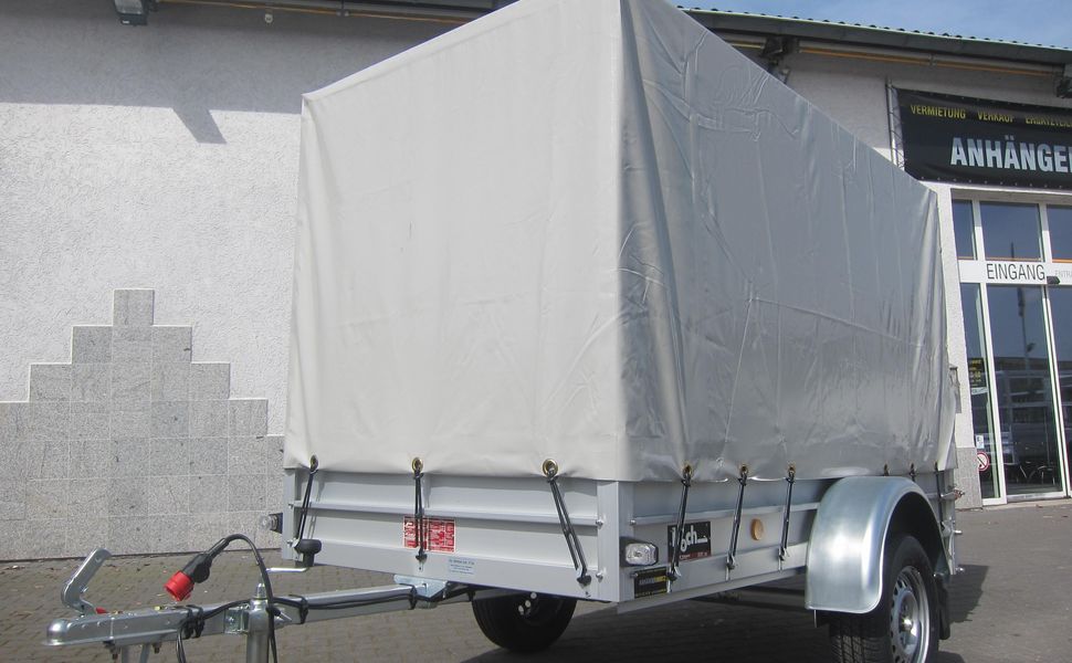 trailershop.de Plane und Gestell S 250x125 150cm grau Original Koch Hobbyline Ansicht montiert.JPG