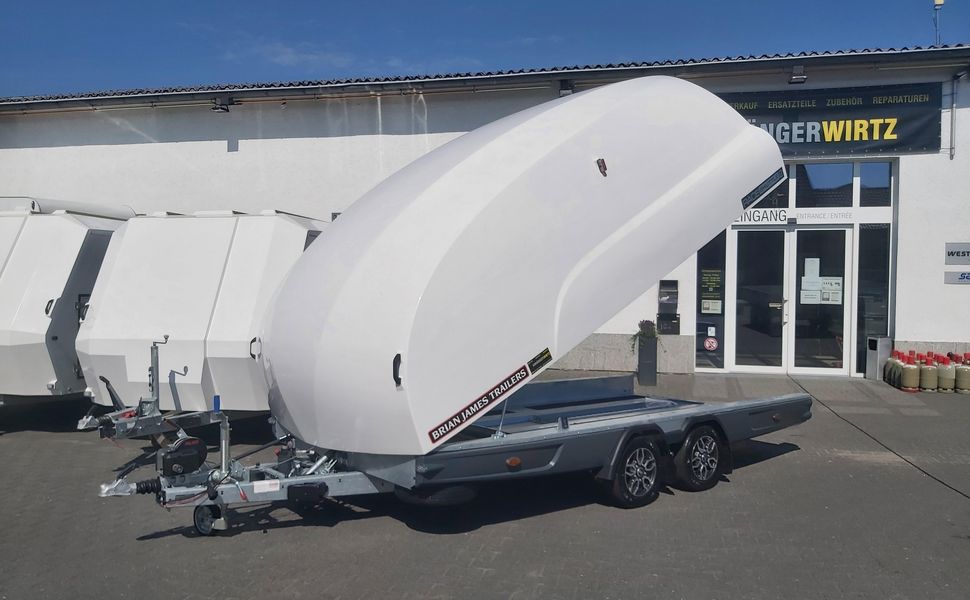 trailershop.de BJT Race Shuttle 2 430x195x160cm ankippbar Rampen Alufelgen dark Seilwinde 100kmH 2600kg A
