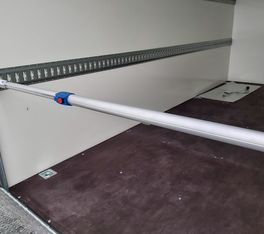 Sperrstange Sperrbalken rund KIM44 155-205cm 24mm Bolzen für Kombi Zurrschiene