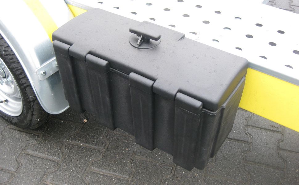 trailershop Zubehör Werkzeugbox Staubox Koffer Kunststoff abschließbar ALKO XS montiert