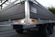 trailershop.de Saris Pritschenanhänger LED Beleuchtung Ansicht Front