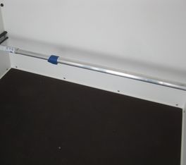 Sperrstange Sperrbalken rund KIM44 125-180mm 19mm Bolzen/Schlitz für Stäbchenschiene Airline Schiene