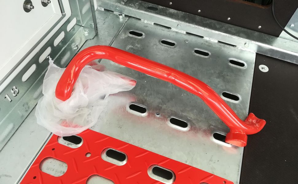 trailershop.de Brian James Zubehör Radstopper Paar verstellbar rot lackiert für Brian James Race Sport Bild A