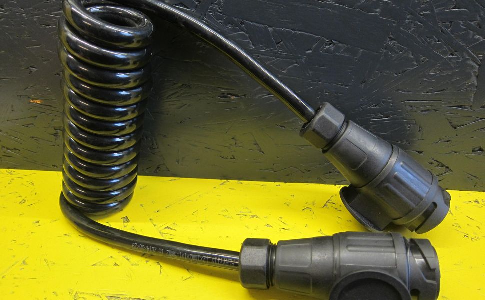 trailershop.de Anhänger Zubehör Spiralkabel beidseitig 13 Pol-Stecker länge bis zu 175cm.JPG