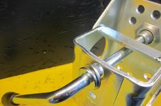 Knebelschraube für 60mm Klemmschelle