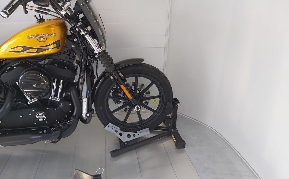 trailershop.de Motorrad Parkklemme Wippe Bike Rack stand alone schwarz