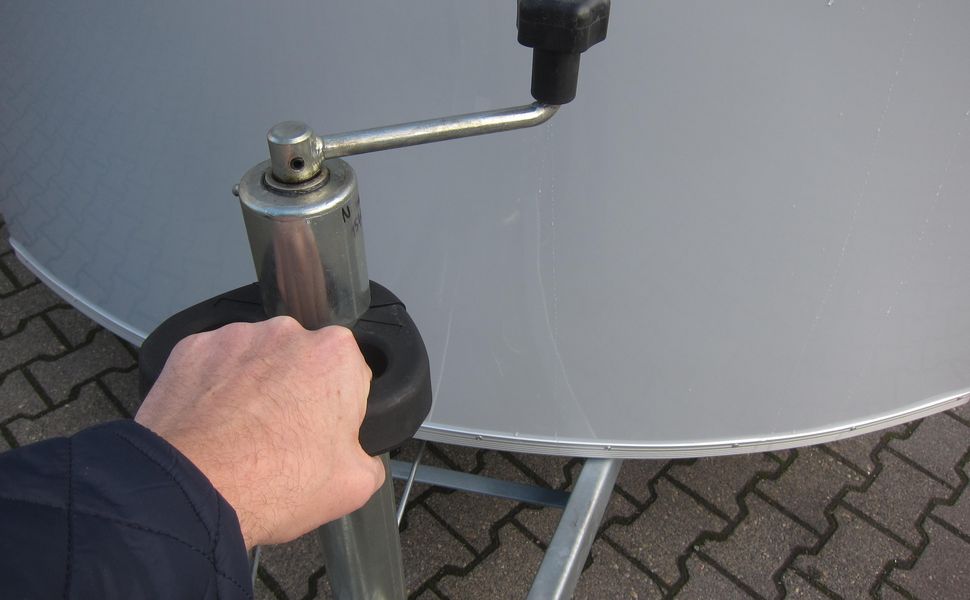 trailershop.de Zubehör Rangiergriff Handgriff für Rundrohr 60mm Stützrad Kunststoff schwarz.JPG