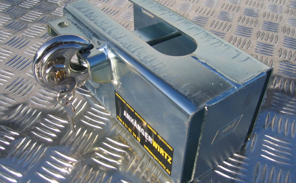 trailershop.de Zubehör Diebstahlschutz Kasten 40026 Detail