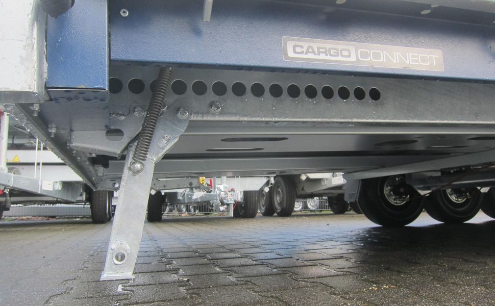 trailershop Stützfüße klappbarfür Brian James CarGO Connect mit 10 Fahrwerk Ansicht A.JPG