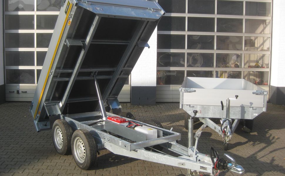 trailershop.de EDUARD Kipper 260x150x30 cm Lfh 72 cm Elektrisch Funk 2000kg Ansicht C.JPG