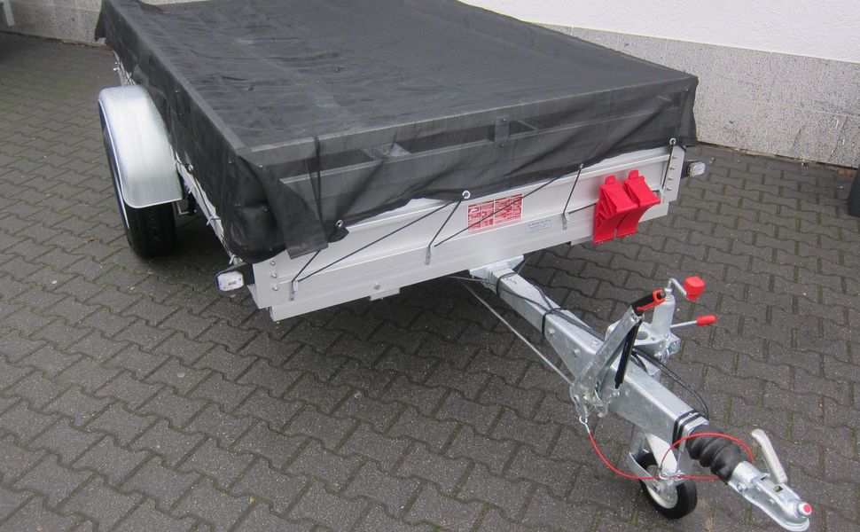 trailershop.de Anhaenger Zubehoer Ladungssicherung Netzplane luftdurchlaessig Klasse M.JPG