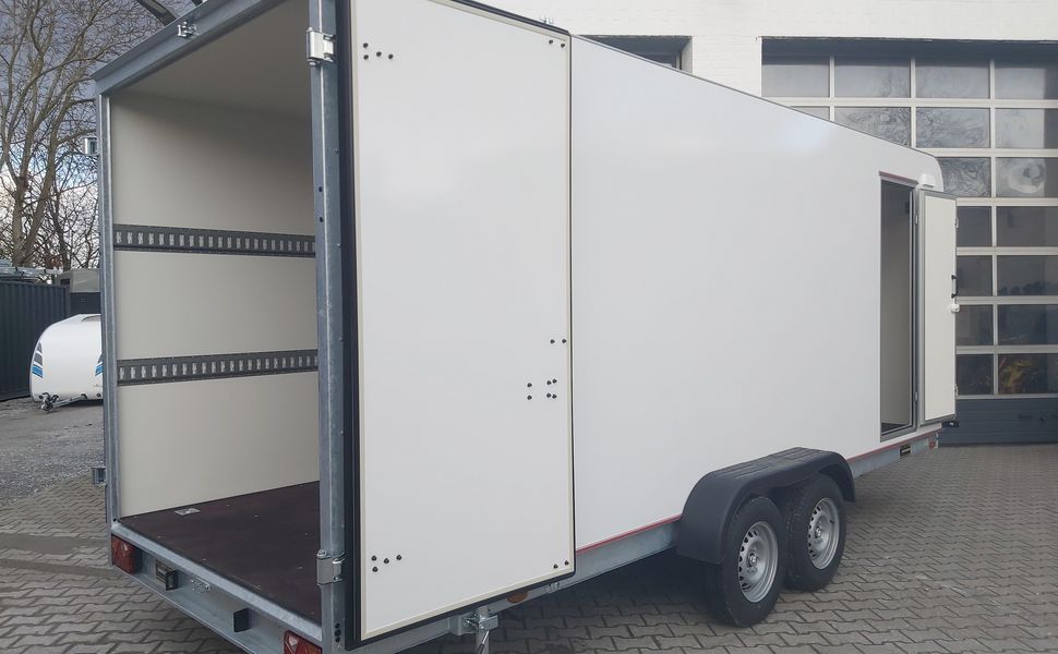 trailershop.de TFS 550T.00 3500 550x200x210cm aero Zurrsystem Seitentür 220VLicht 100kmH XXL 3500kg B