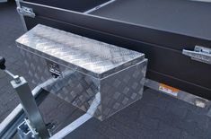 Werkzeugbox Staubox Aluminium Deichselkasten abschließbar trapezform breit 90/60x30x35 size (L)