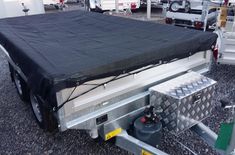 Netzplane luftdurchlässig 450 x 250cm mit Expanderseil für Anhänger bis XL