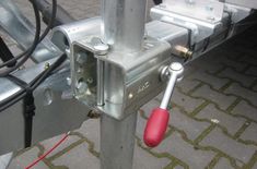 Klemmschelle 60mm verstärkt mit Klappknebel ALKO
