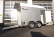 trailershop ANHAENGER WIRTZ Cargoboxx Mplus roadster 300x166x194cm Aluaufbau Seitentür white 100kmH Pullman 2600kg.JPG