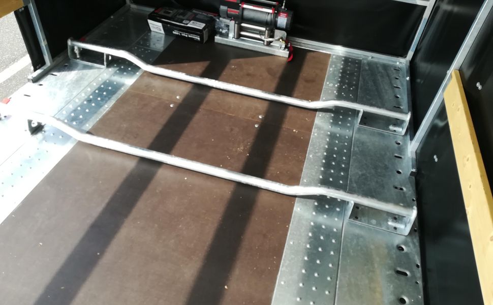 trailershop.de Radsperrbalken für Brian James CarGO Connect Ansicht A